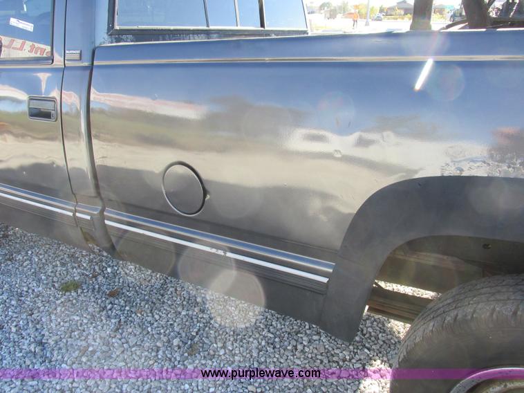 image for item AW9624 1991 Chevrolet 2500 pickup truck