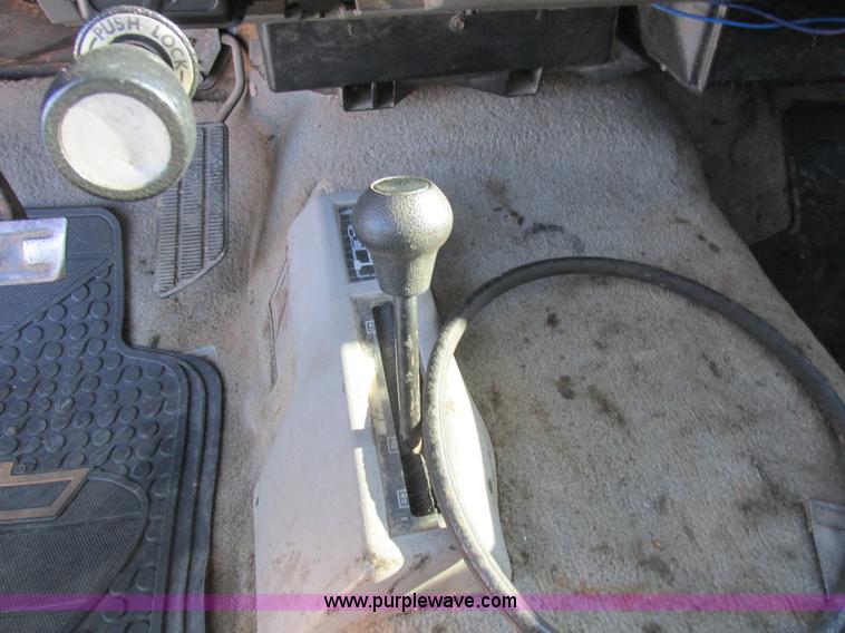 image for item AW9624 1991 Chevrolet 2500 pickup truck