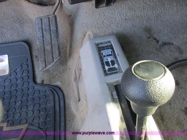 image for item AW9624 1991 Chevrolet 2500 pickup truck