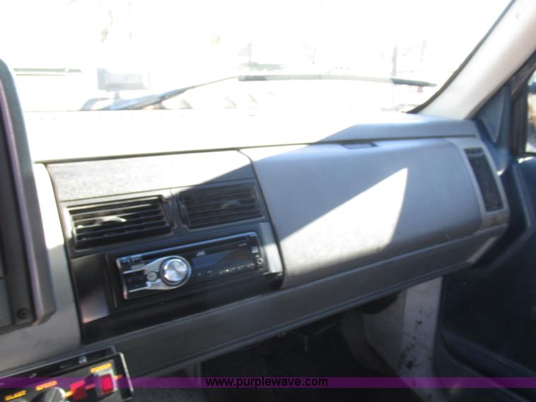 image for item AW9624 1991 Chevrolet 2500 pickup truck