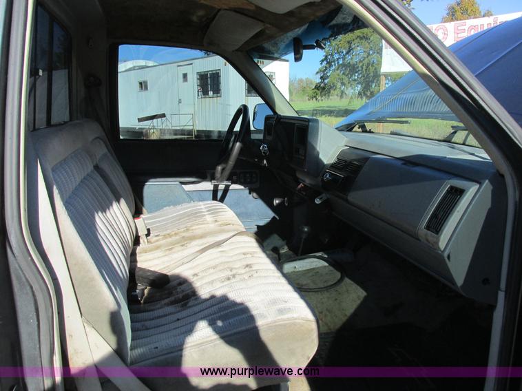 image for item AW9624 1991 Chevrolet 2500 pickup truck