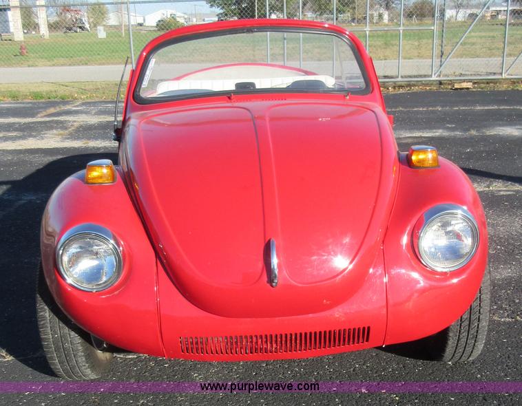 image for item BB9056 1974 Volkswagen Super Beetle