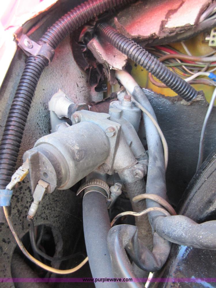 image for item BB9056 1974 Volkswagen Super Beetle