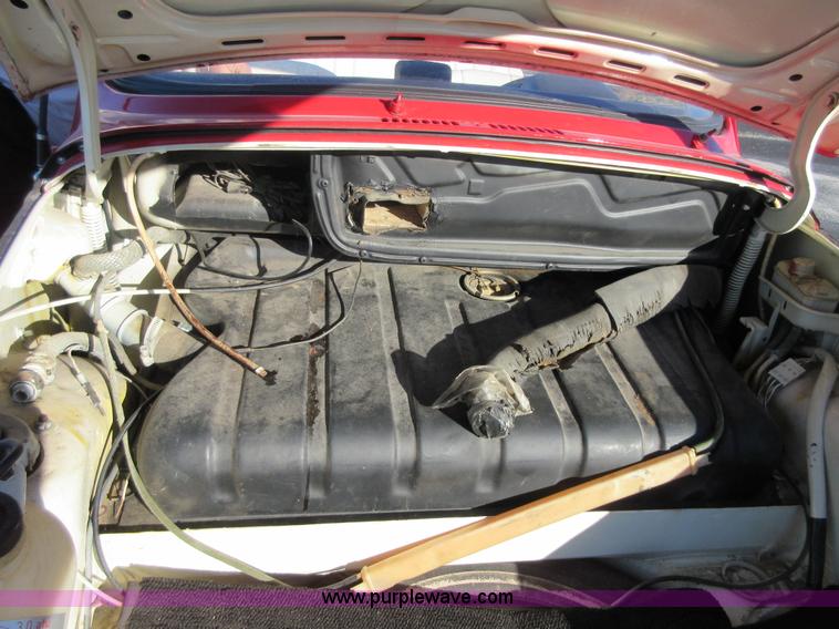 image for item BB9056 1974 Volkswagen Super Beetle