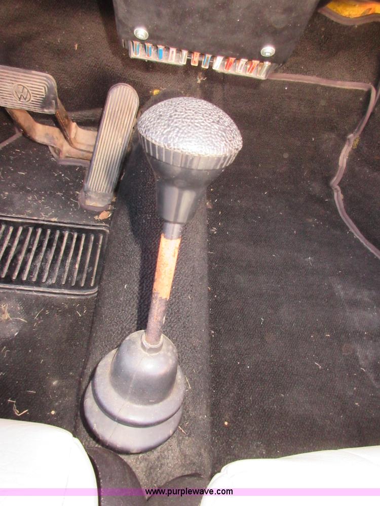 image for item BB9056 1974 Volkswagen Super Beetle