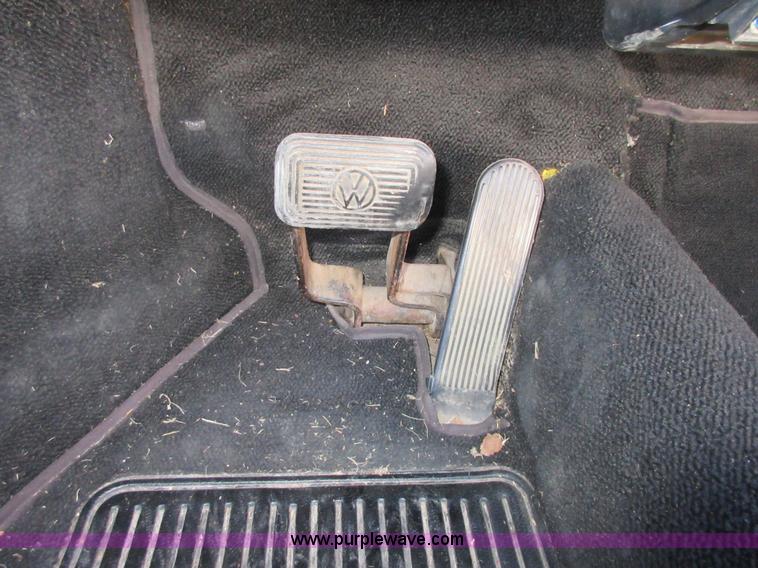 image for item BB9056 1974 Volkswagen Super Beetle