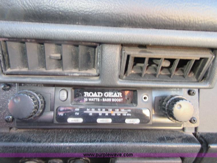 image for item BB9056 1974 Volkswagen Super Beetle