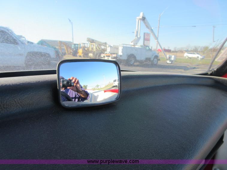 image for item BB9056 1974 Volkswagen Super Beetle