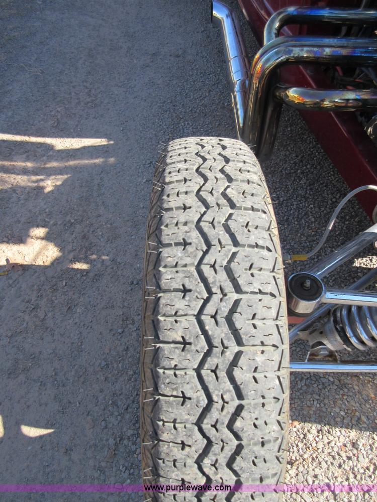 image for item BB9064 1932 Ford