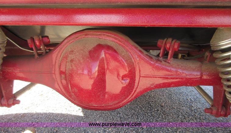 image for item BB9064 1932 Ford