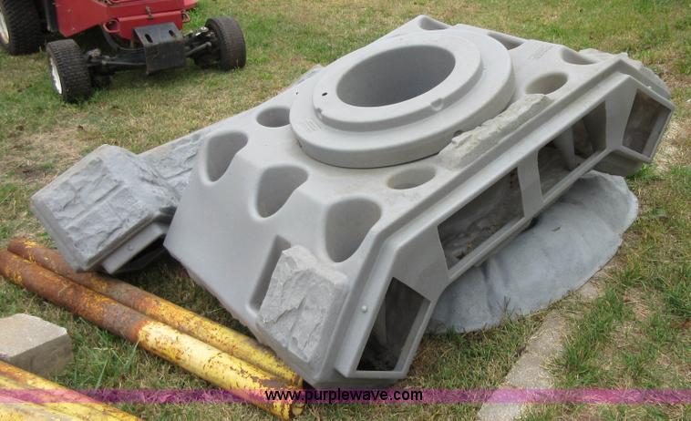 image for item BB9082 (2) hartman water fountains