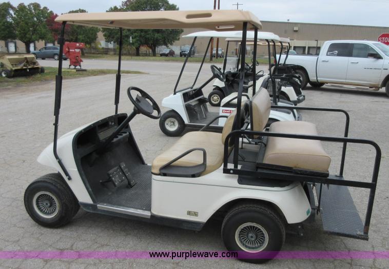 image for item BB9089 2003 EZ GO golf cart