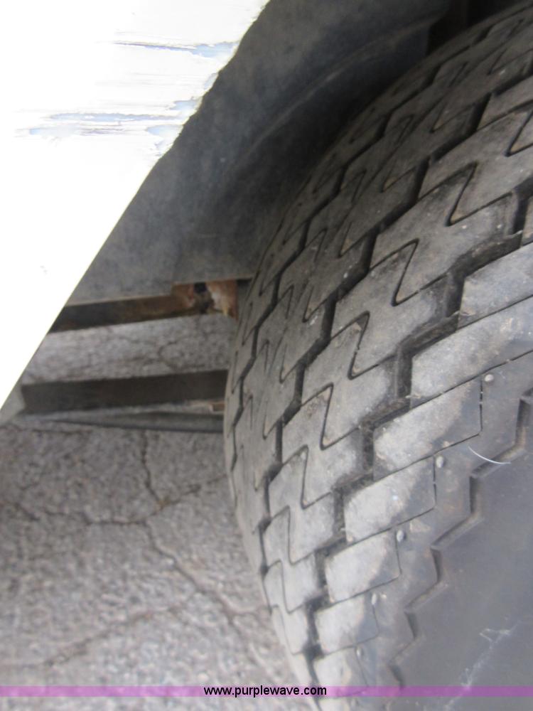 image for item BB9089 2003 EZ GO golf cart