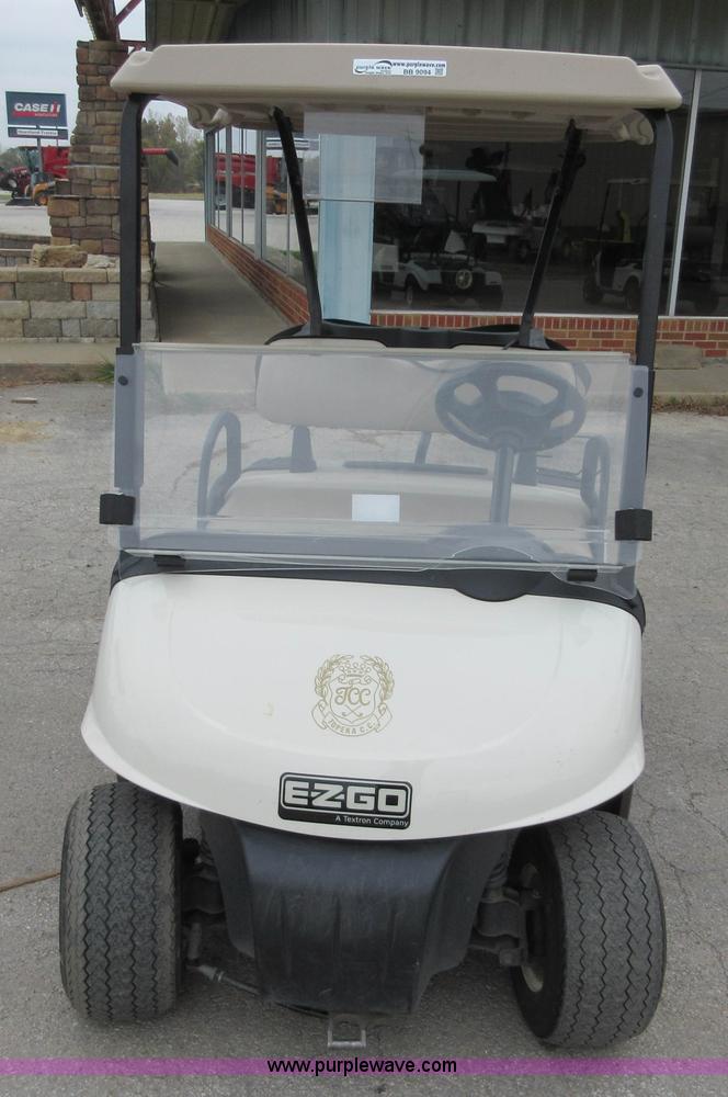 image for item BB9094 2012 EZ GO RXV golf cart
