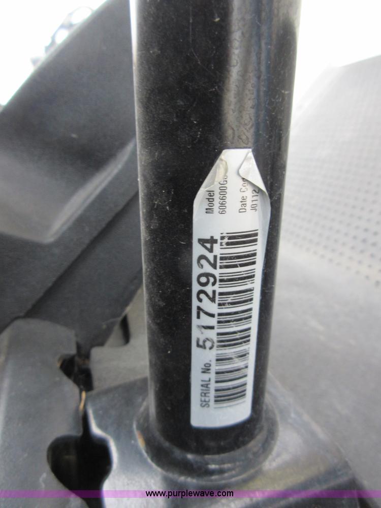 image for item BB9094 2012 EZ GO RXV golf cart