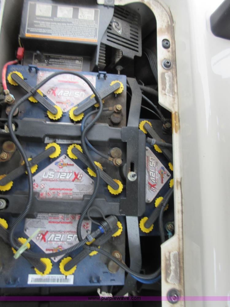 image for item BB9094 2012 EZ GO RXV golf cart