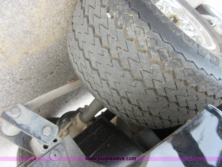 image for item BB9095 2003 EZ GO golf cart