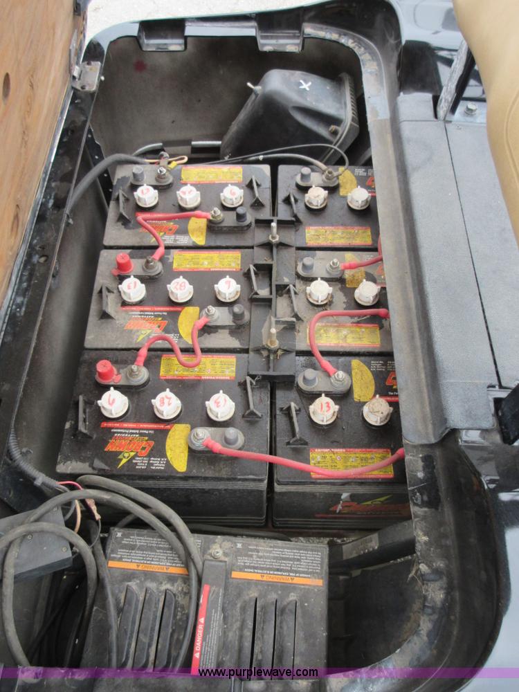 image for item BB9095 2003 EZ GO golf cart