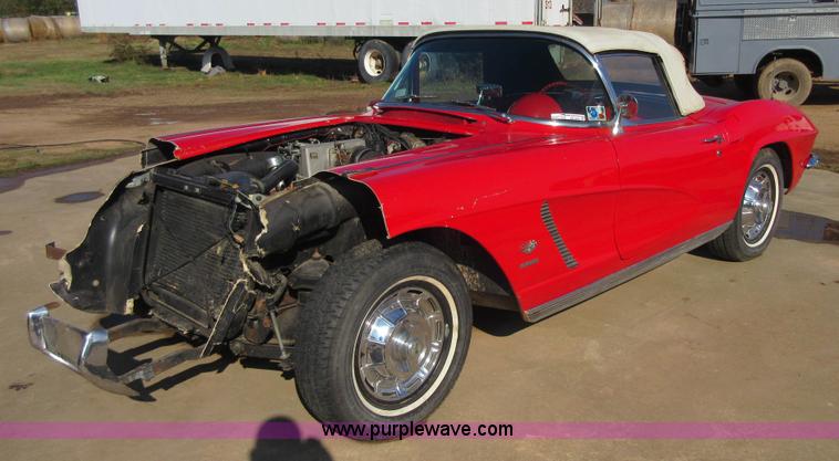 image for item BB9096 1962 Chevrolet Corvette convertible