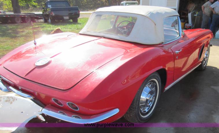 image for item BB9096 1962 Chevrolet Corvette convertible