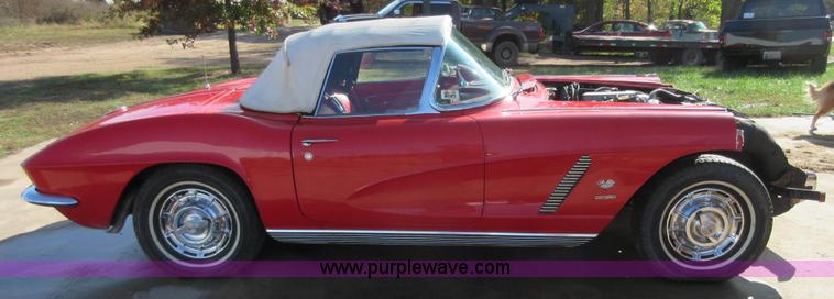 image for item BB9096 1962 Chevrolet Corvette convertible
