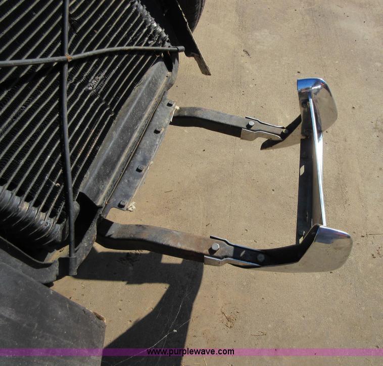 image for item BB9096 1962 Chevrolet Corvette convertible