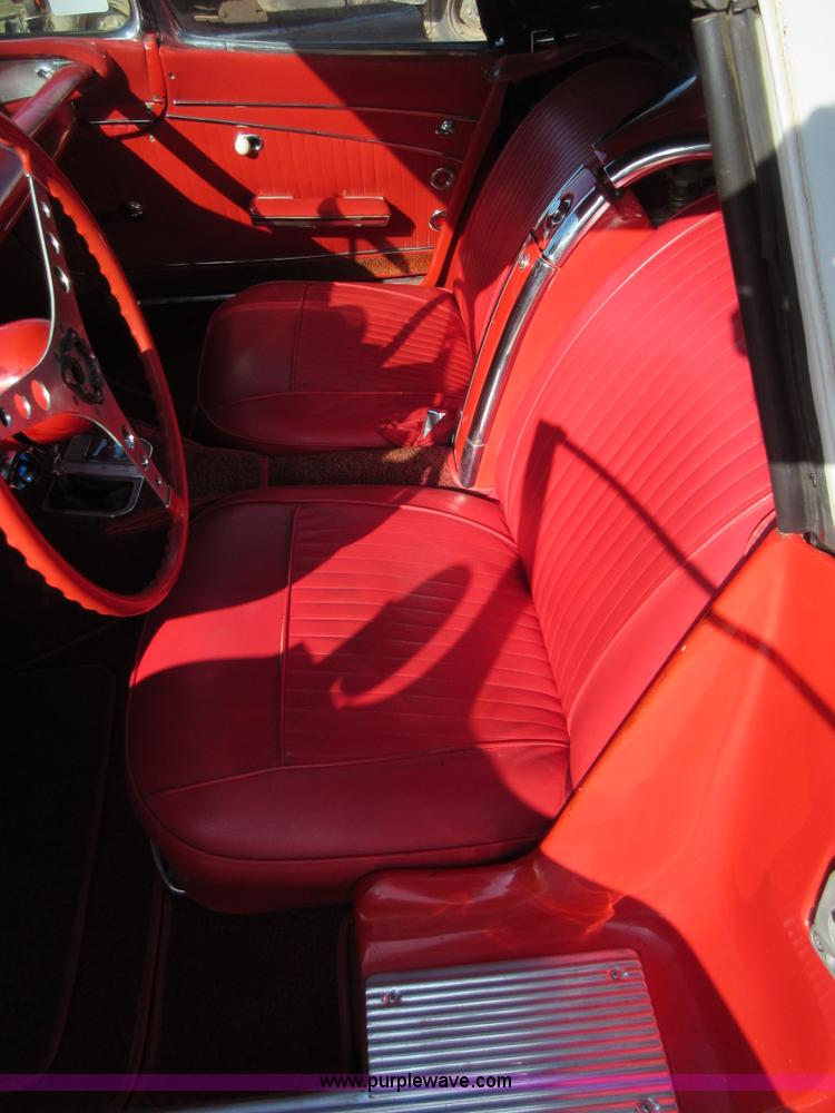 image for item BB9096 1962 Chevrolet Corvette convertible