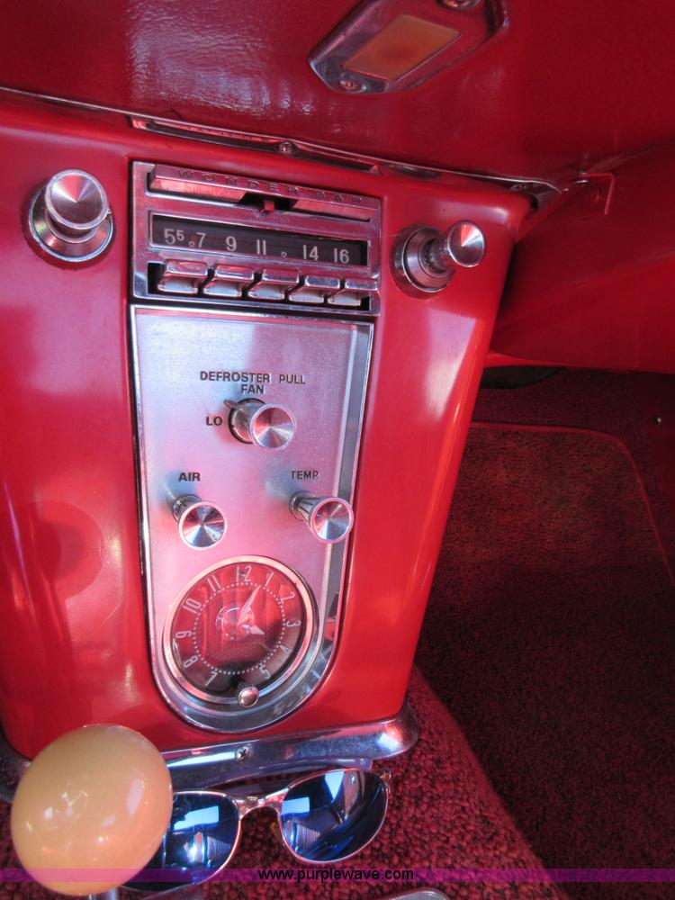 image for item BB9096 1962 Chevrolet Corvette convertible