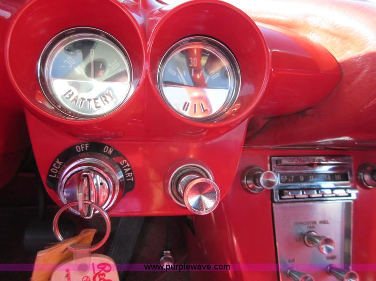 image for item BB9096 1962 Chevrolet Corvette convertible