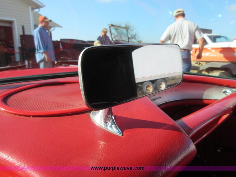 image for item BB9096 1962 Chevrolet Corvette convertible