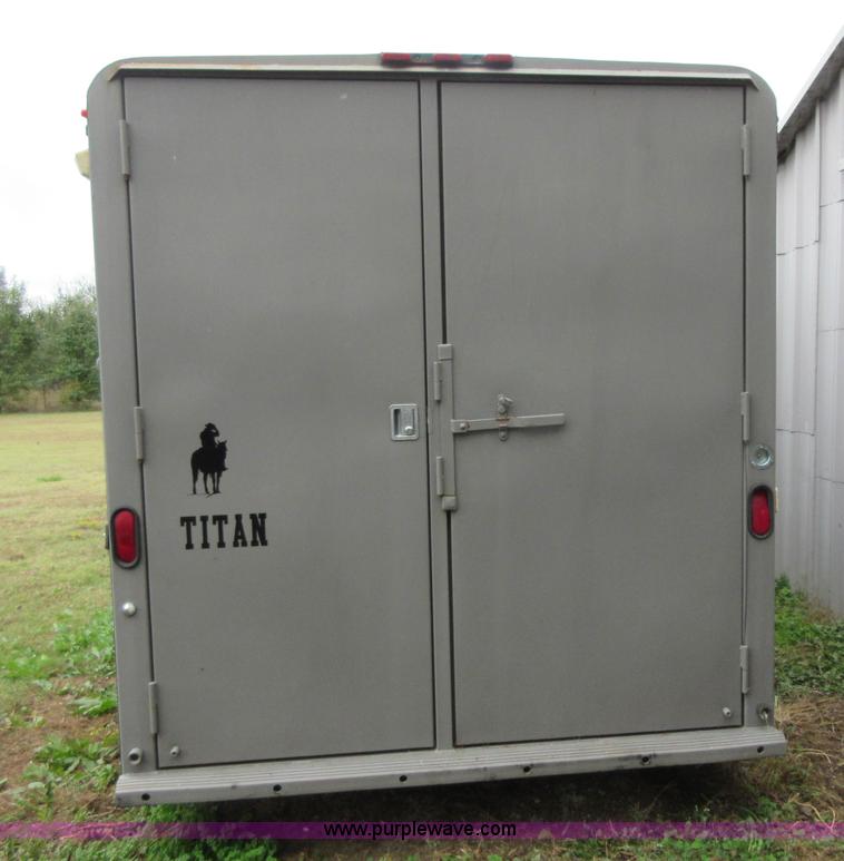 image for item BB9099 1996 Titan 2H1197 livestock trailer
