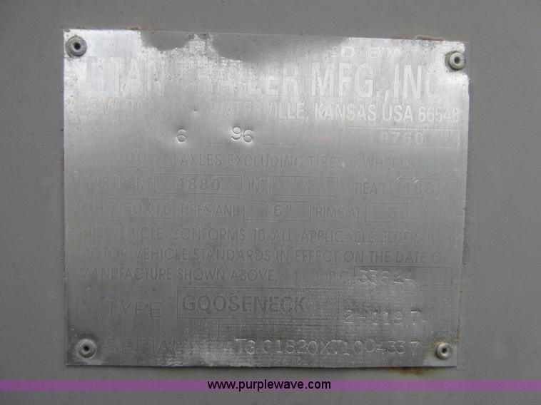 image for item BB9099 1996 Titan 2H1197 livestock trailer