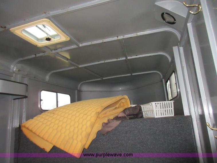 image for item BB9099 1996 Titan 2H1197 livestock trailer