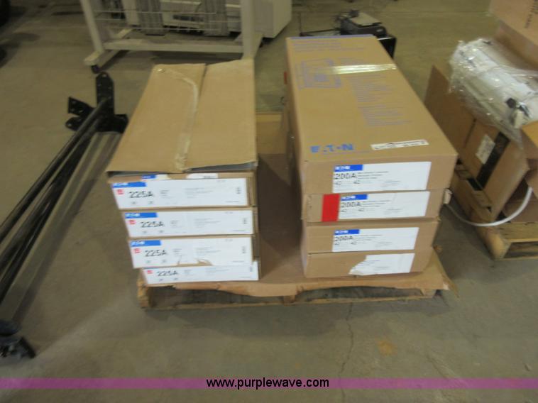 image for item BB9101 (4) Eaton main breaker load center