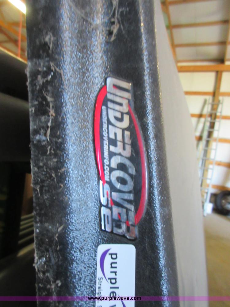 image for item BB9104 Unbercover 402781 truck bed cover