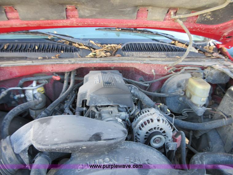 image for item BB9117 2000 Chevrolet Silverado 1500 Ext. Cab pickup truck