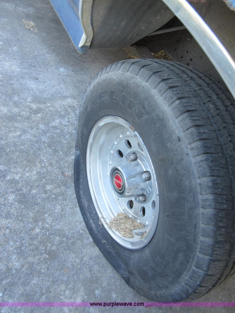 image for item BB9120 1993 Ford F150 pickup truck