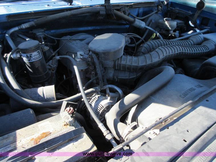 image for item BB9120 1993 Ford F150 pickup truck