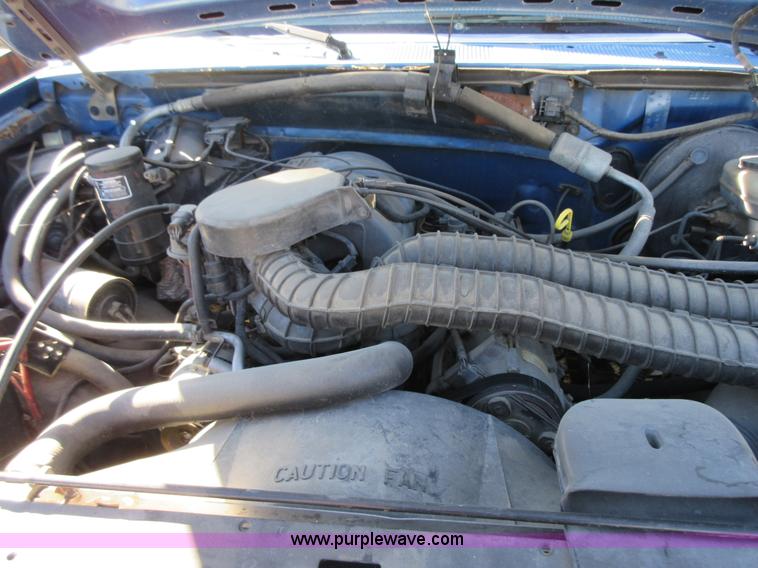 image for item BB9120 1993 Ford F150 pickup truck