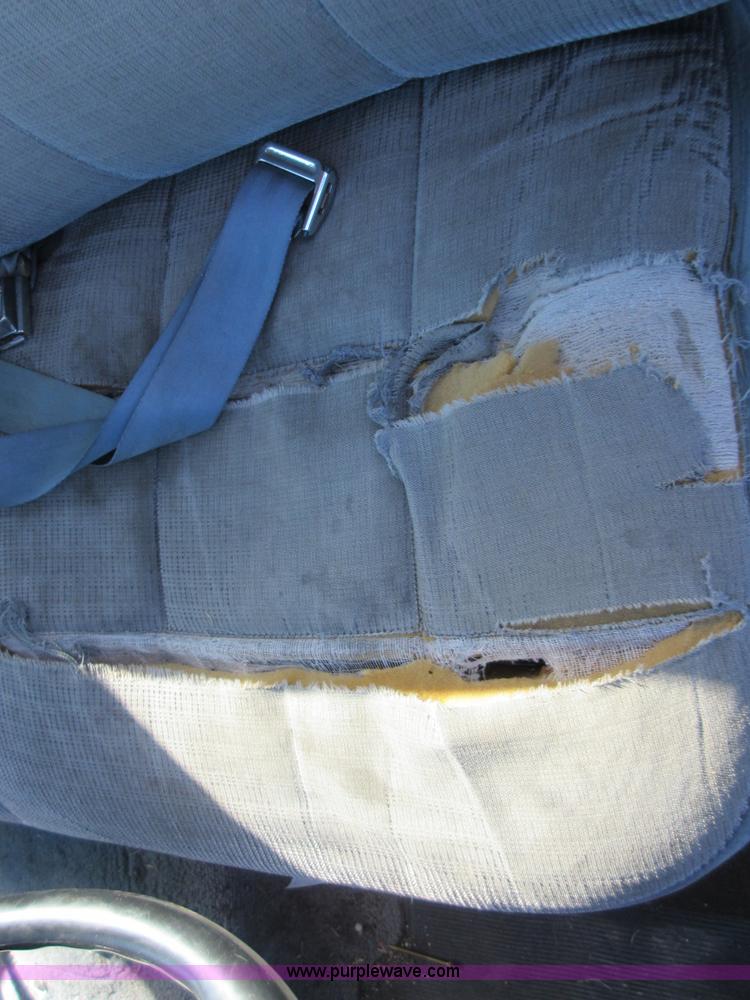 image for item BB9120 1993 Ford F150 pickup truck