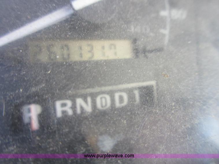 image for item BB9120 1993 Ford F150 pickup truck