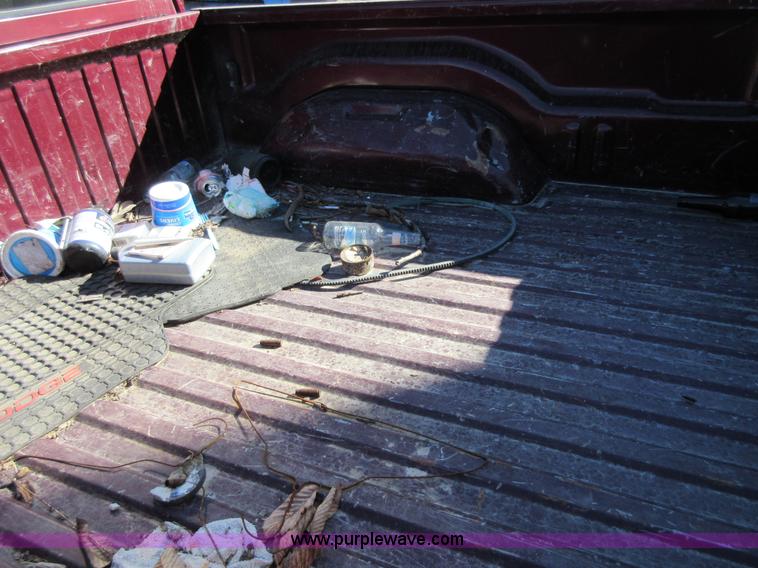 image for item BB9121 2000 Dodge Dakota Quad Cab pickup truck