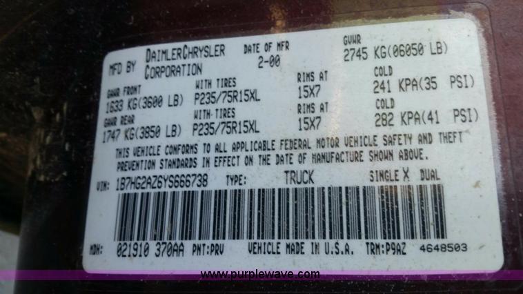 image for item BB9121 2000 Dodge Dakota Quad Cab pickup truck