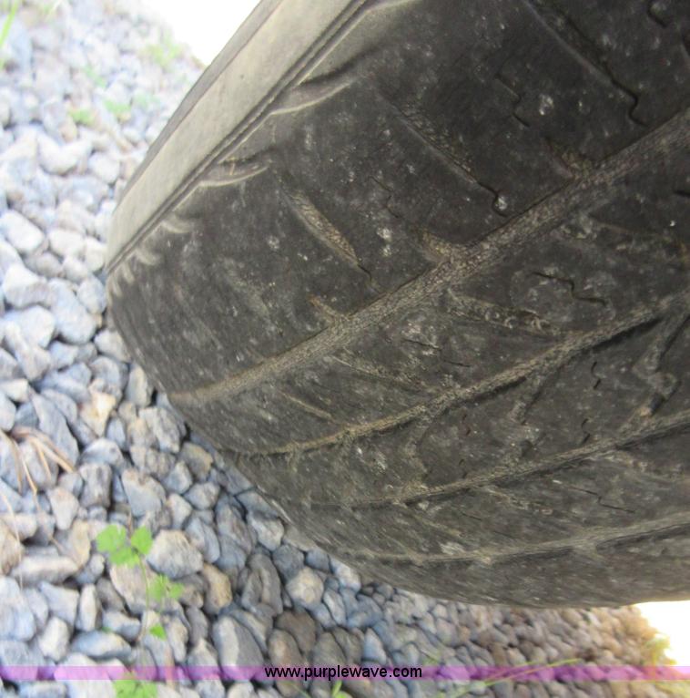 image for item BB9122 1996 Chevrolet S10 Ext. Cab pickup truck