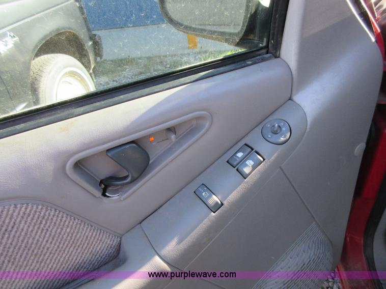 image for item BB9122 1996 Chevrolet S10 Ext. Cab pickup truck