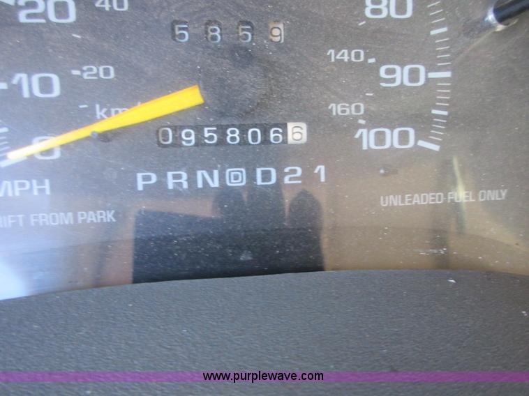 image for item BB9122 1996 Chevrolet S10 Ext. Cab pickup truck