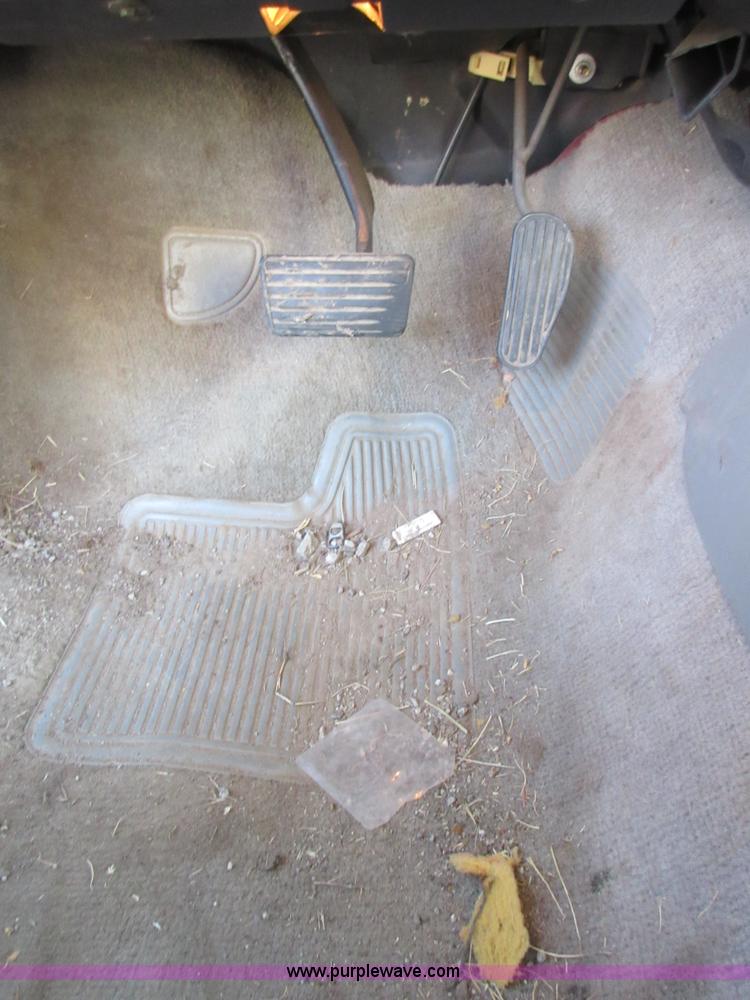 image for item BB9122 1996 Chevrolet S10 Ext. Cab pickup truck