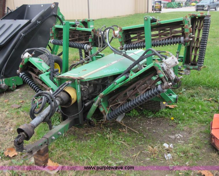 image for item BB9229 John Deere 365 hydraulic reel mower