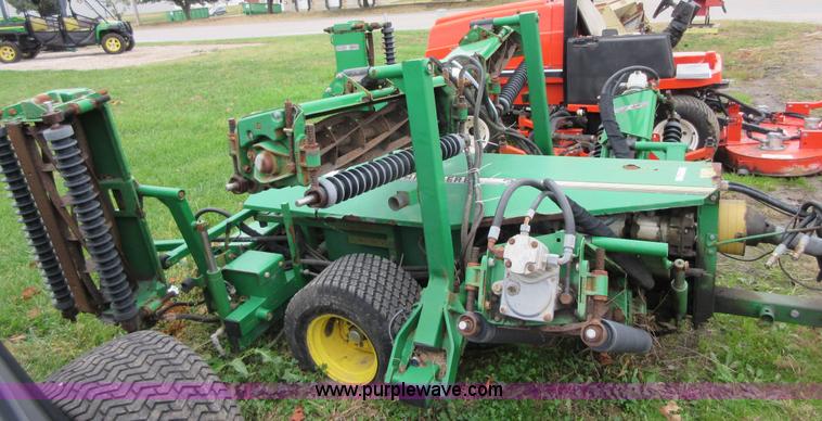 image for item BB9229 John Deere 365 hydraulic reel mower