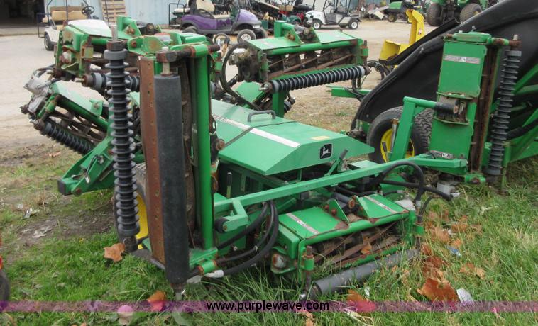 image for item BB9229 John Deere 365 hydraulic reel mower